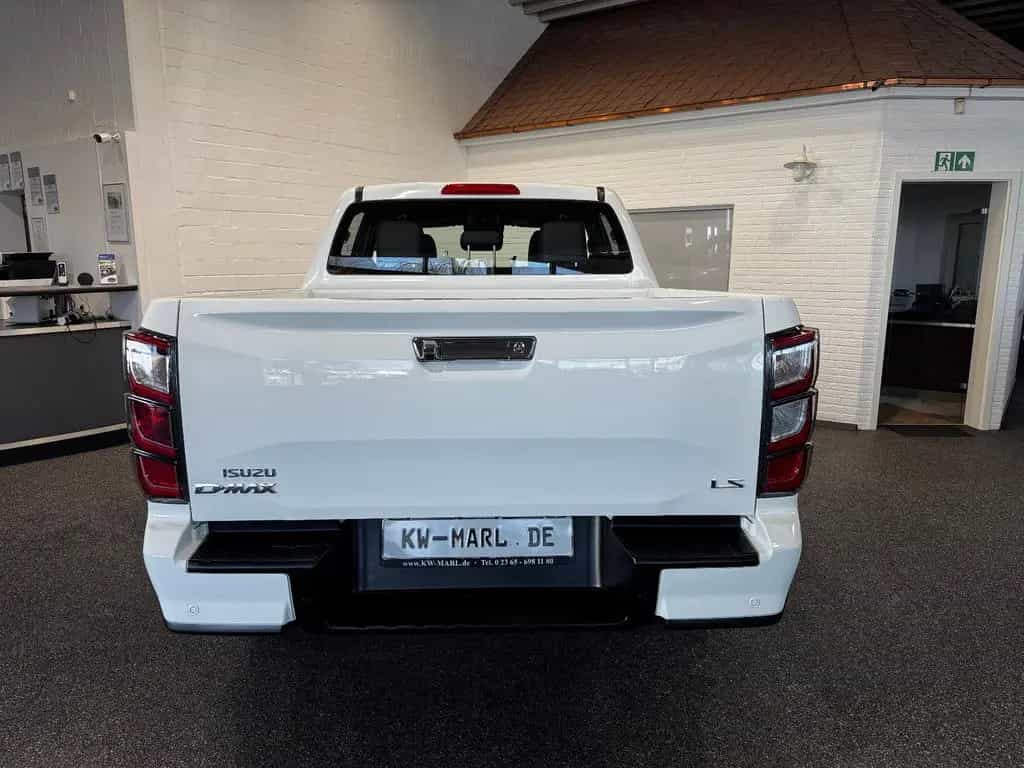 Isuzu D-Max Double Cab 4WD LSE LED ACC PDC KAMERA 11/2025-photo-5