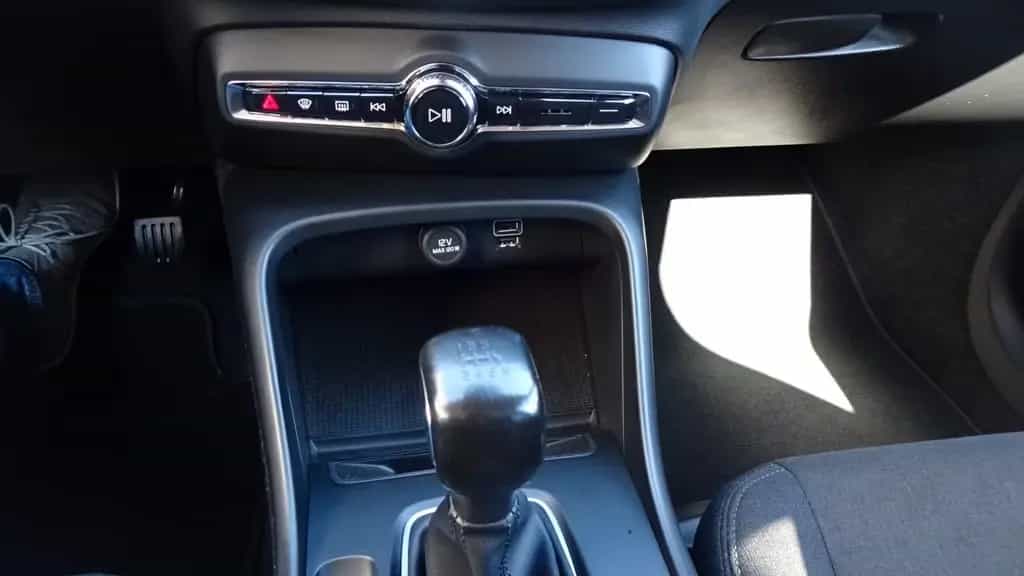 Volvo XC40 T3 Momentum Core 07/2020-photo-11