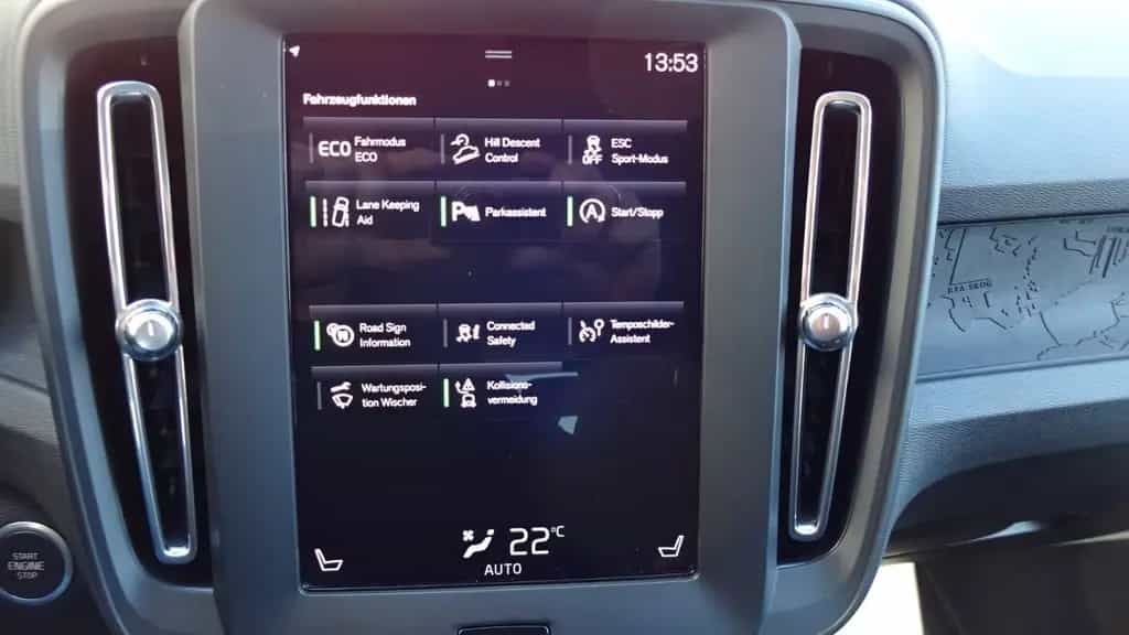 Volvo XC40 T3 Momentum Core 07/2020-photo-12