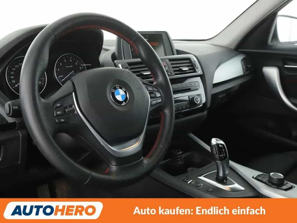 BMW 1 Series 118i Sport Line Aut.*LED*TEMPO*PDC*SHZ*KLIMA* 07/2016-photo-9