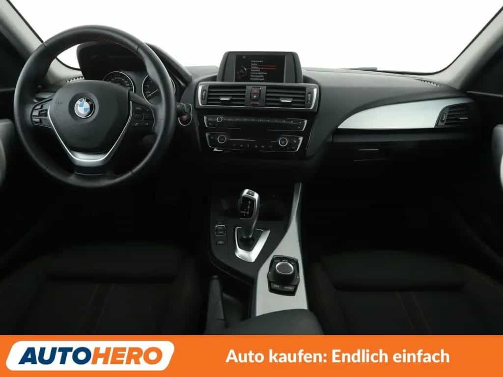 BMW 1 Series 118i Sport Line Aut.*LED*TEMPO*PDC*SHZ*KLIMA* 07/2016-photo-10