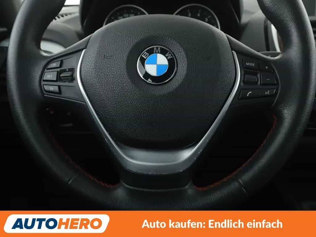 BMW 1 Series 118i Sport Line Aut.*LED*TEMPO*PDC*SHZ*KLIMA* 07/2016-photo-17