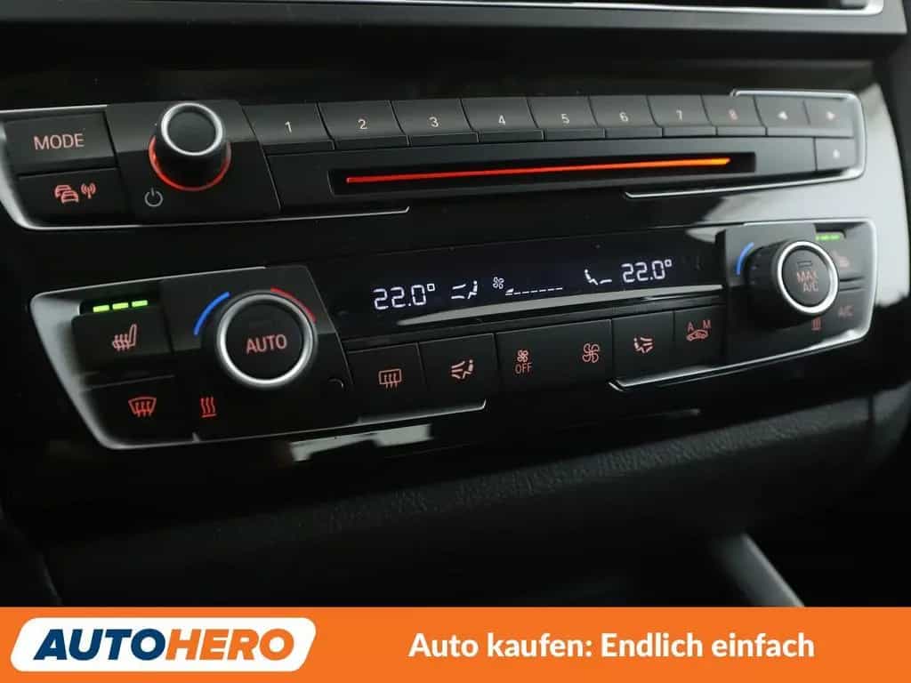 BMW 1 Series 118i Sport Line Aut.*LED*TEMPO*PDC*SHZ*KLIMA* 07/2016-photo-20