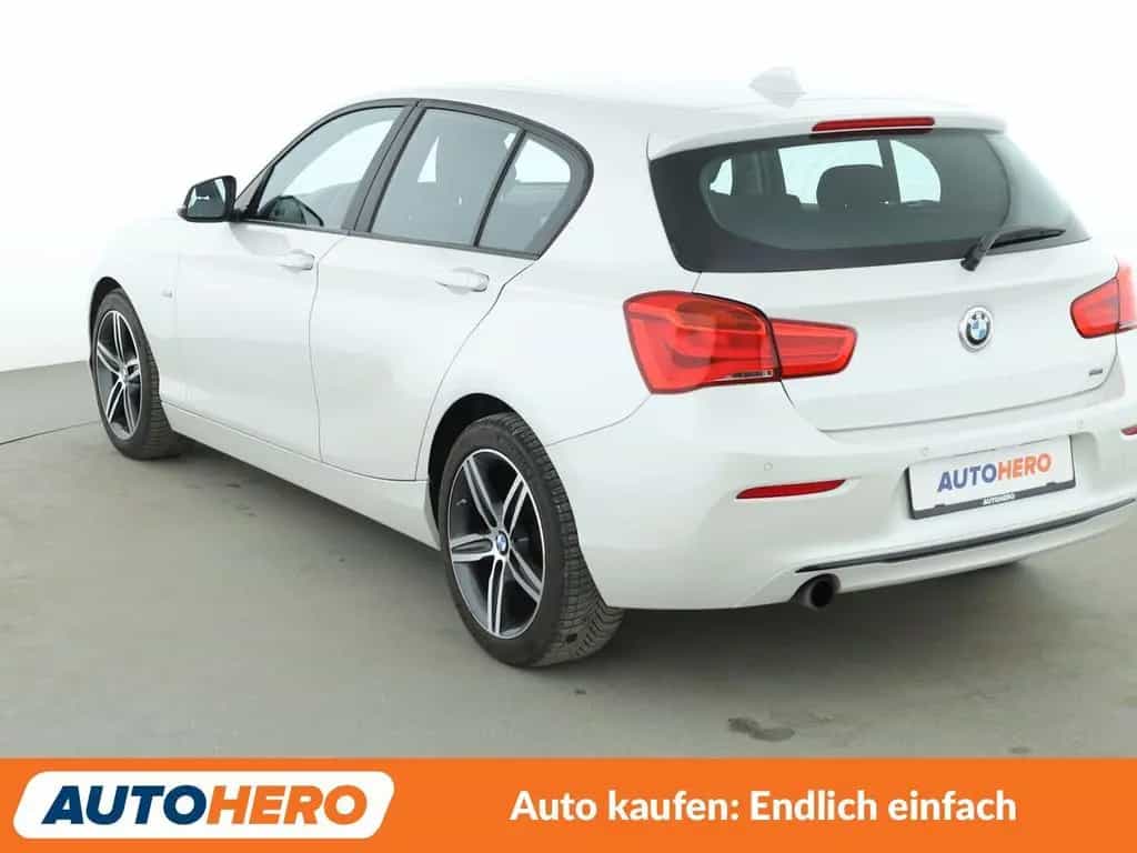 BMW 1 Series 118i Sport Line Aut.*LED*TEMPO*PDC*SHZ*KLIMA* 07/2016-photo-2