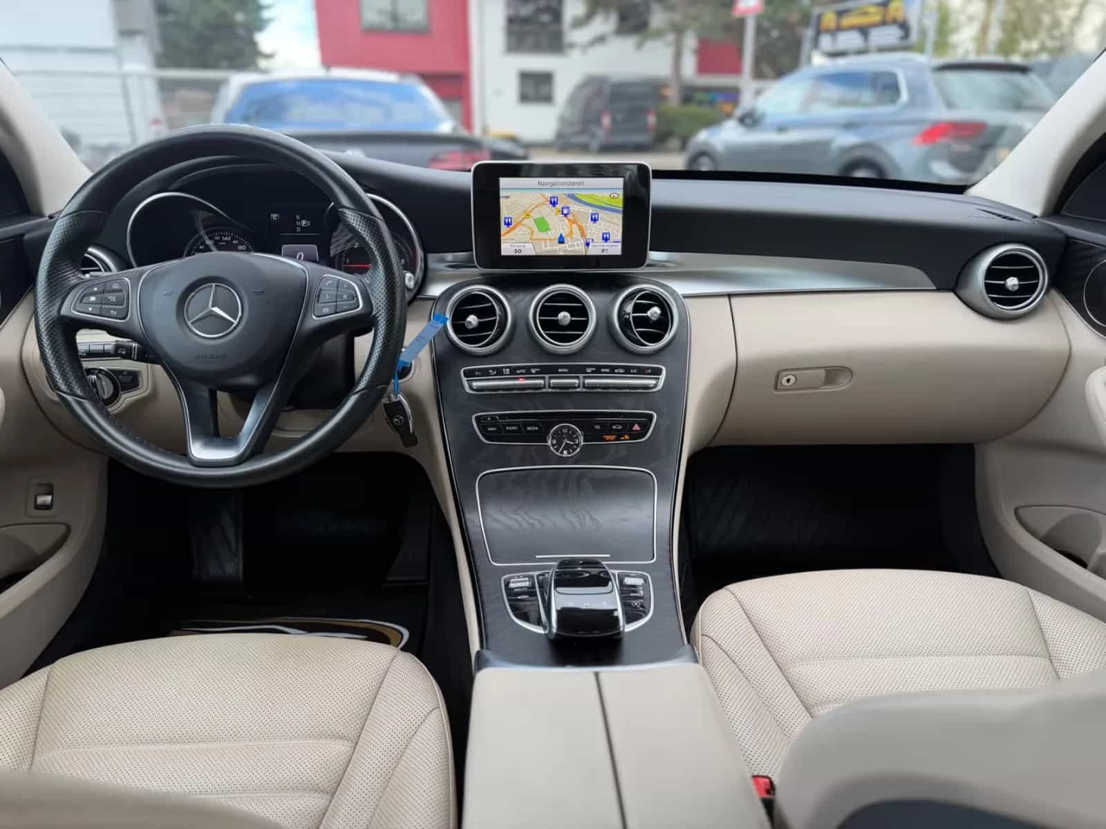 Mercedes-Benz C-Class 250 11/2014-photo-10