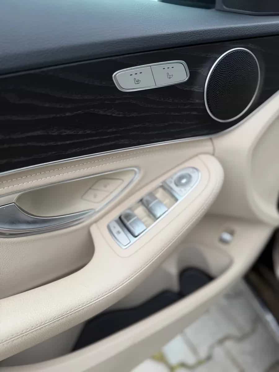 Mercedes-Benz C-Class 250 11/2014-photo-11