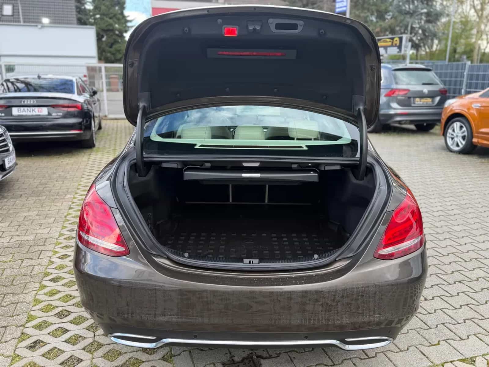 Mercedes-Benz C-Class 250 11/2014-photo-5