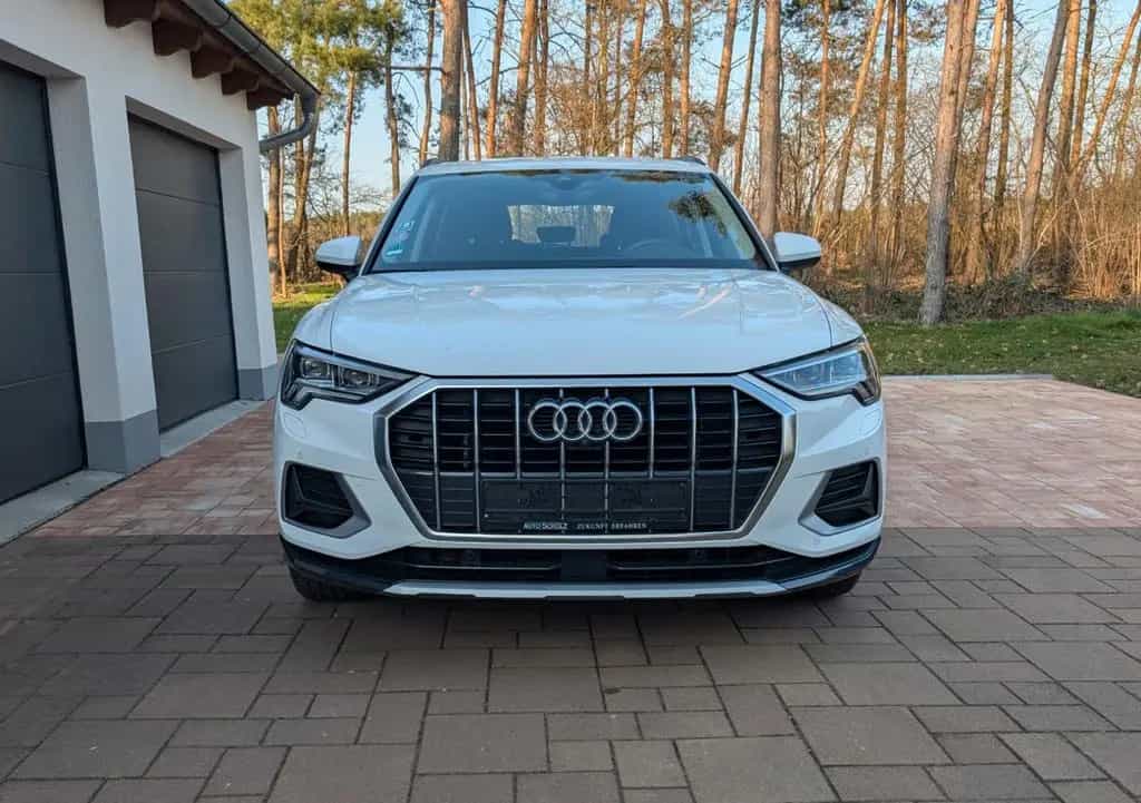 Audi Q3 35 TFSI Matrix Automatik 360 Grad Adapt.Fahrw 05/2019-photo-1