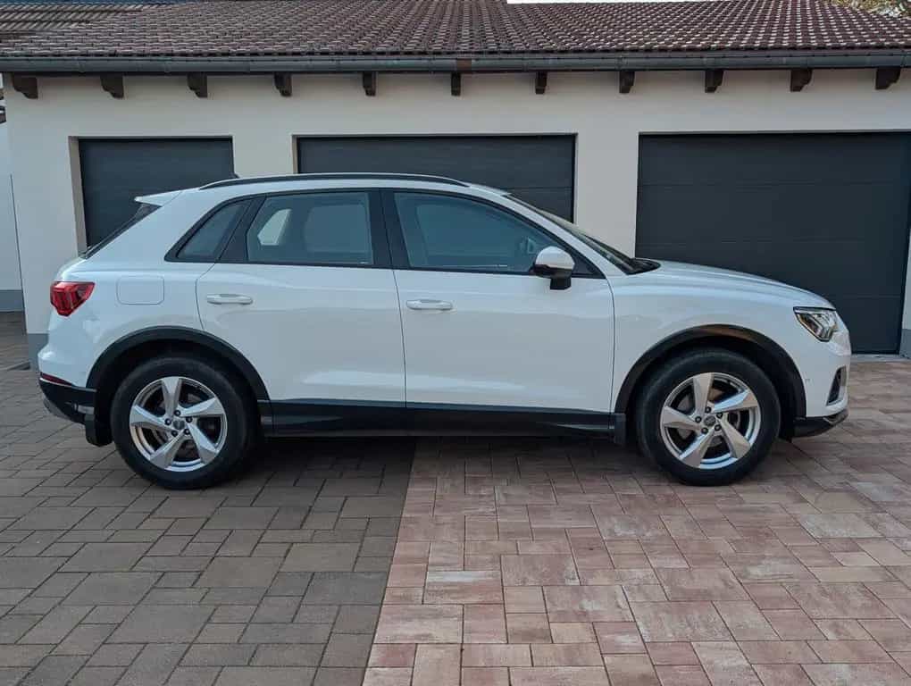 Audi Q3 35 TFSI Matrix Automatik 360 Grad Adapt.Fahrw 05/2019-photo-3