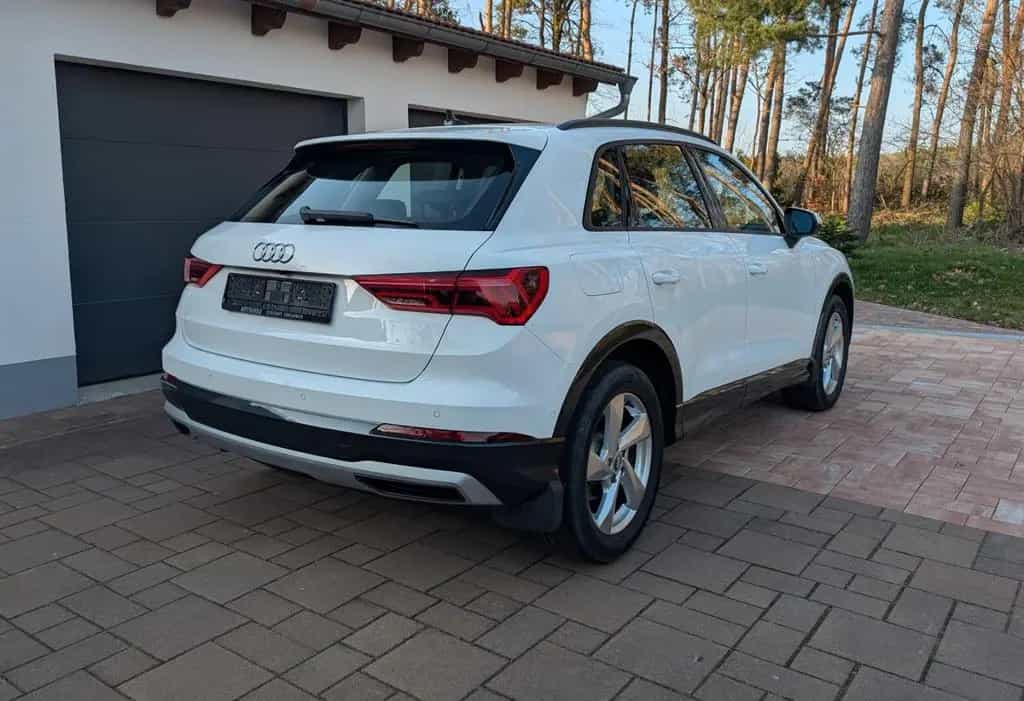 Audi Q3 35 TFSI Matrix Automatik 360 Grad Adapt.Fahrw 05/2019-photo-4