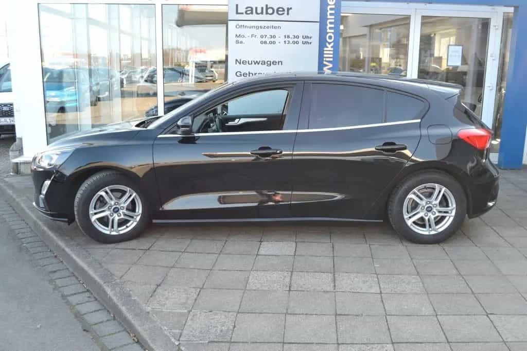 Ford Focus 1,0 Cool+Connect AutoAC Navi+Sync LED PDC 12/2019-photo-1