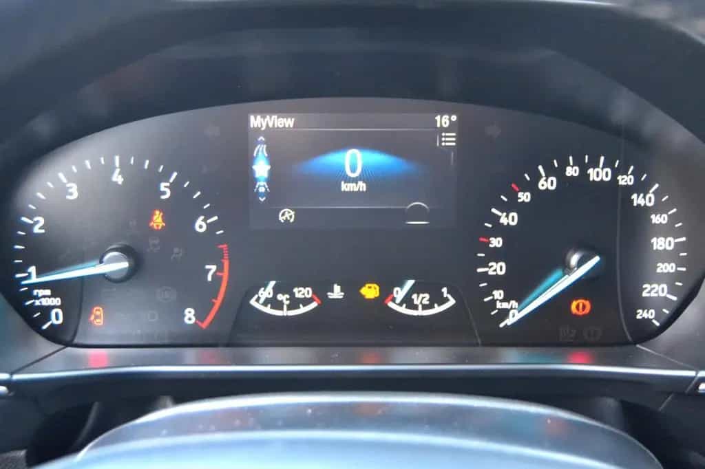 Ford Focus 1,0 Cool+Connect AutoAC Navi+Sync LED PDC 12/2019-photo-10