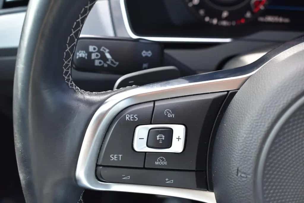 Volkswagen Arteon 2.0 TSI R-Line 4Motion Standhzg 08/2017-photo-16