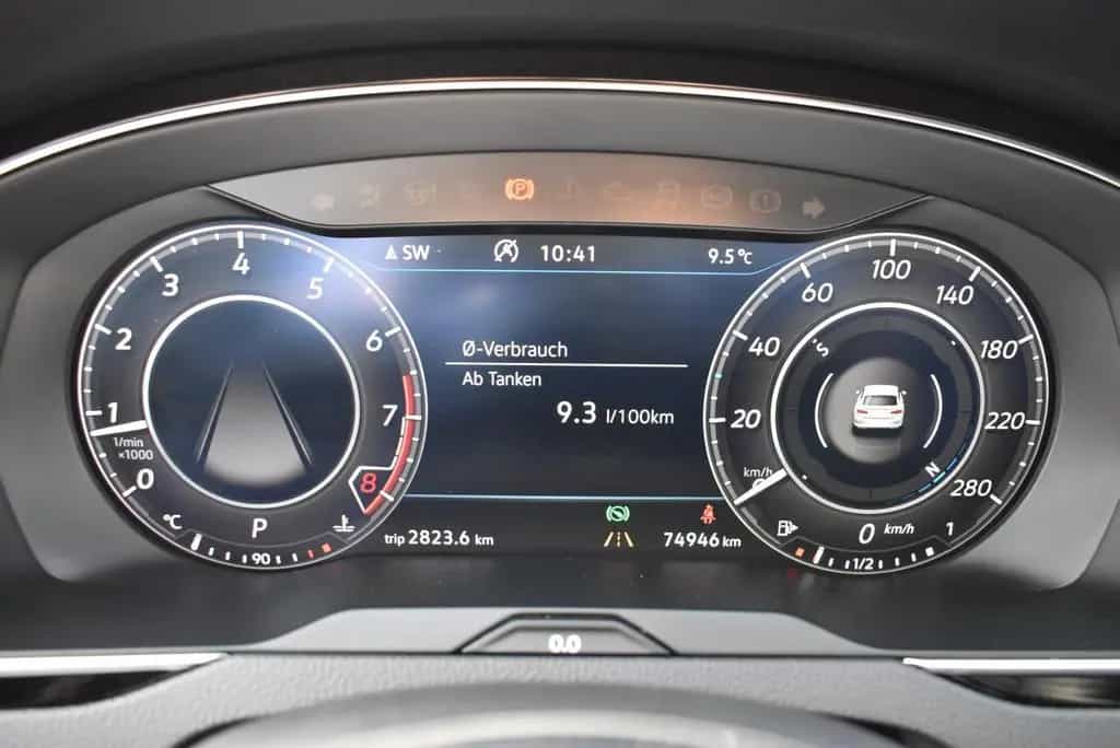 Volkswagen Arteon 2.0 TSI R-Line 4Motion Standhzg 08/2017-photo-18