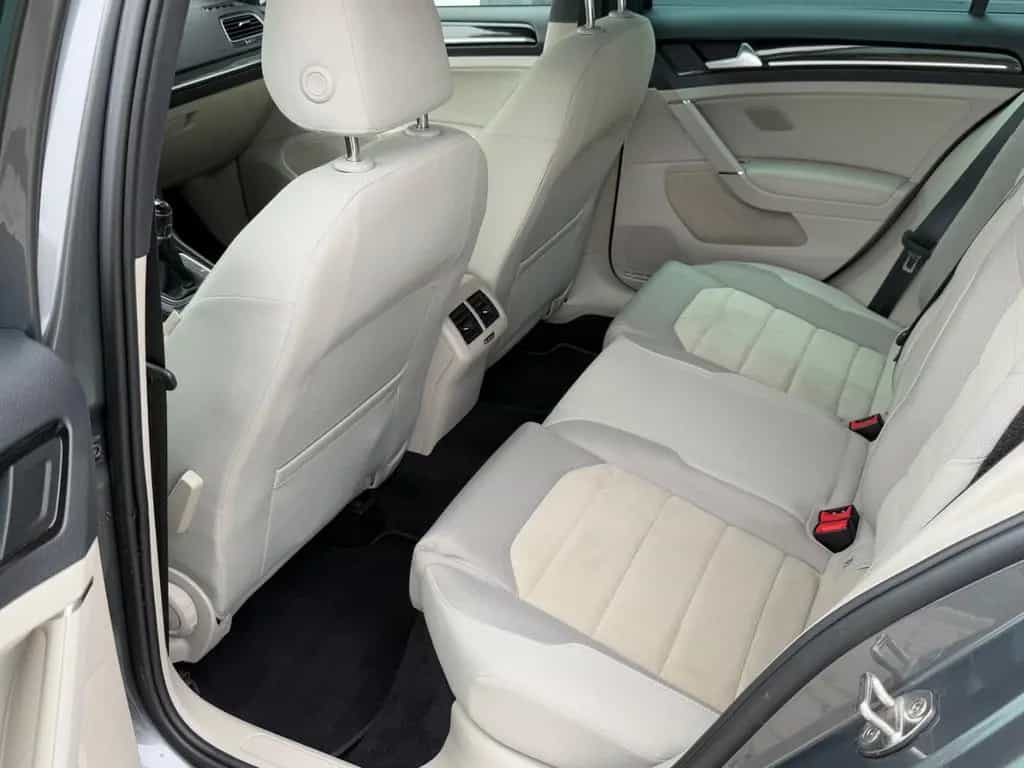 Volkswagen Golf VII Lim. Highline *LED*NAVI*KAMERA*PDC*SHZ* 07/2019-photo-9