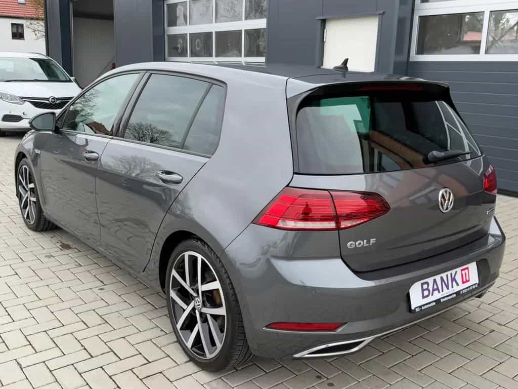 Volkswagen Golf VII Lim. Highline *LED*NAVI*KAMERA*PDC*SHZ* 07/2019-photo-2