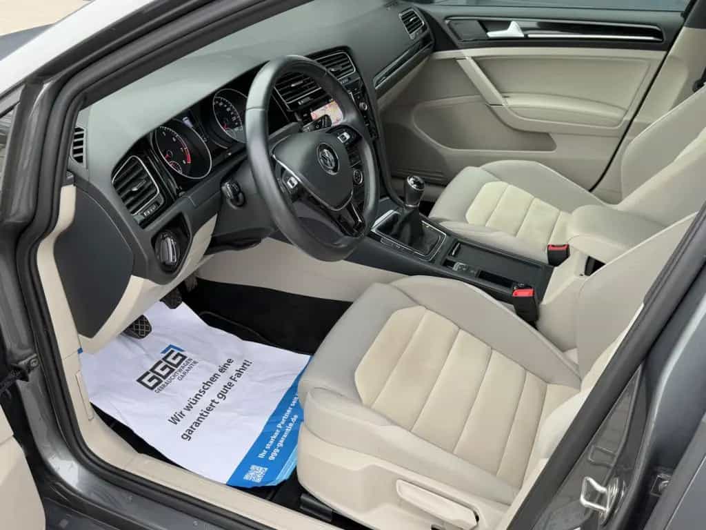 Volkswagen Golf VII Lim. Highline *LED*NAVI*KAMERA*PDC*SHZ* 07/2019-photo-8