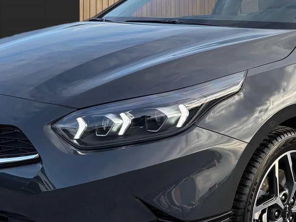 Kia Ceed Sportswagon 1.5T DCT Spirit Navi Kamera SHZ 05/2025-photo-4