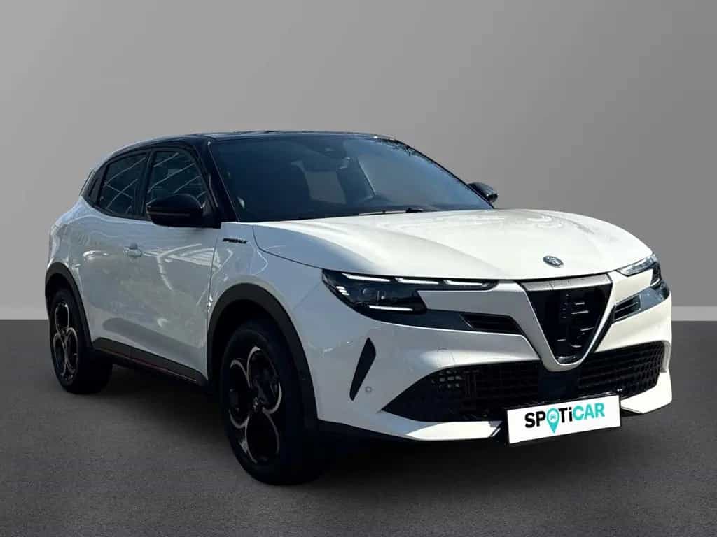Alfa Romeo Junior Ibrida Speciale 1.2 VGT Mild Hybrid 136PS 02/2025-photo-6