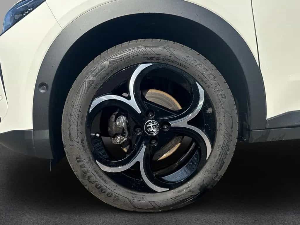 Alfa Romeo Junior Ibrida Speciale 1.2 VGT Mild Hybrid 136PS 02/2025-photo-8