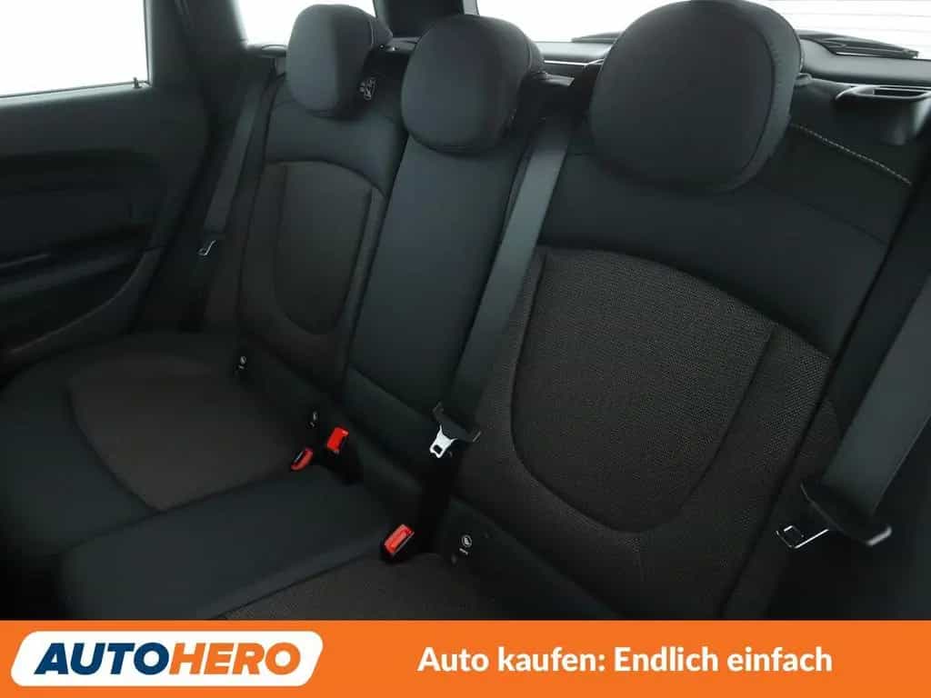 MINI One Clubman Clubman One Aut.*TEMPO*PDC*SHZ*KLIMA*GARANTIE* 10/2020-photo-13
