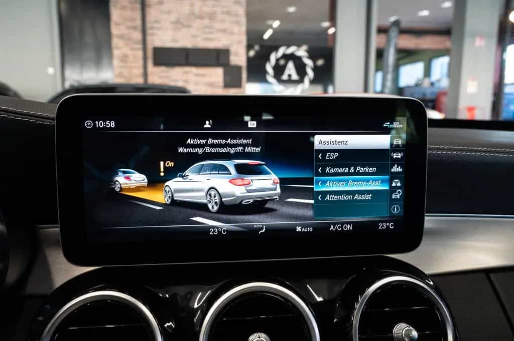 Mercedes-Benz C 300 C300 T| AMG-LINE|NIGHT-PAKET|PANO|BURMESTER 11/2018-photo-23