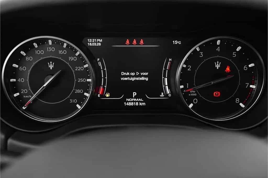 Maserati Ghibli 2.0 MHEV GranLusso Pano ACC H/K CarPlay 3 01/2021-photo-22