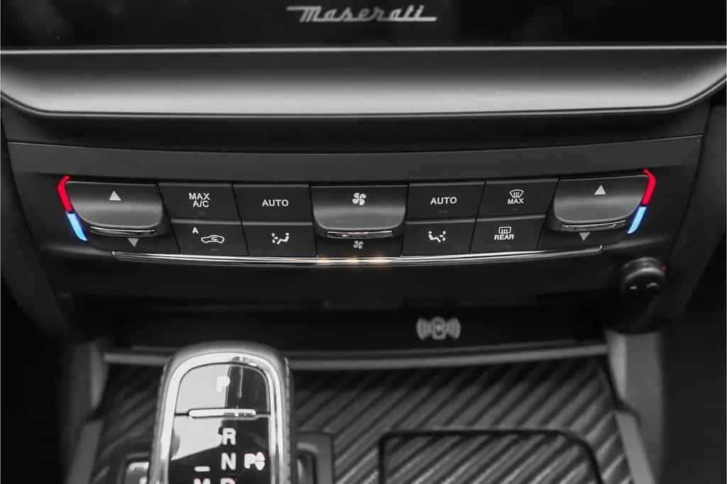 Maserati Ghibli 2.0 MHEV GranLusso Pano ACC H/K CarPlay 3 01/2021-photo-31