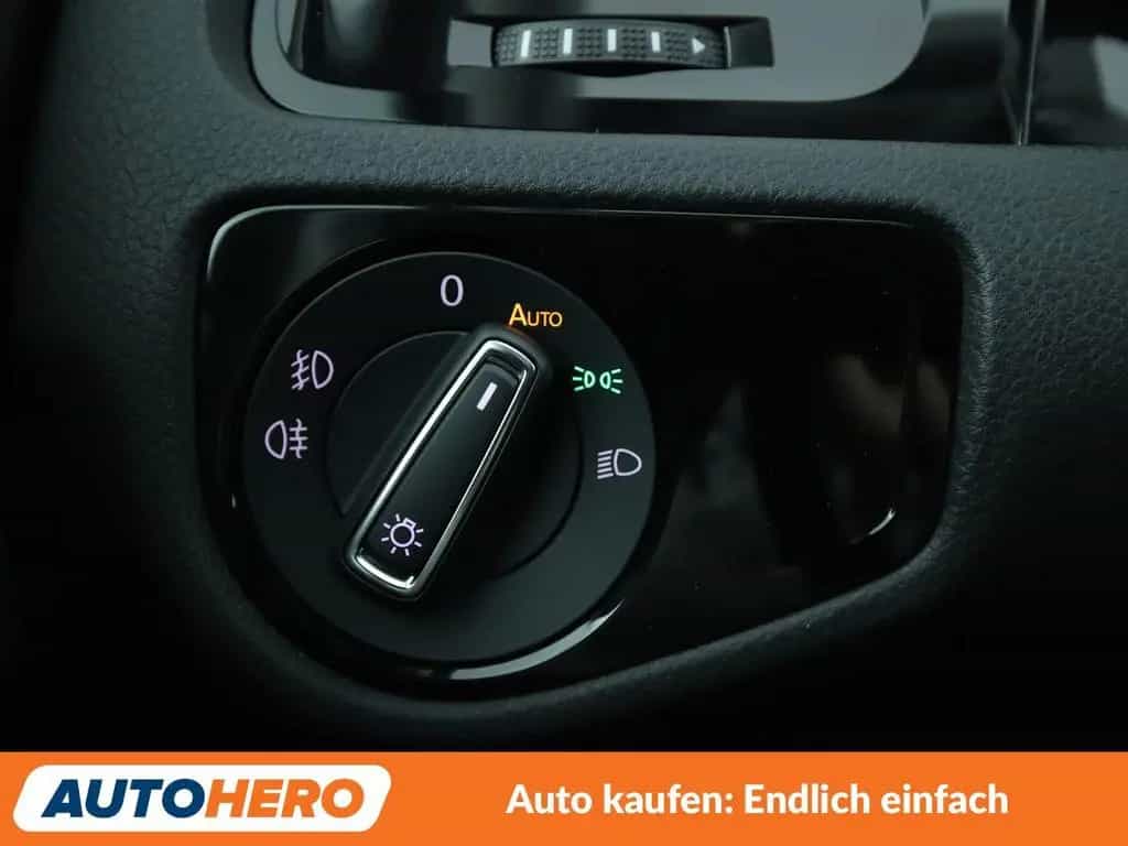 Volkswagen Golf VII 1.5 TSI ACT Join BM*NAVI*ACC*PDC*SHZ* 12/2018-photo-24