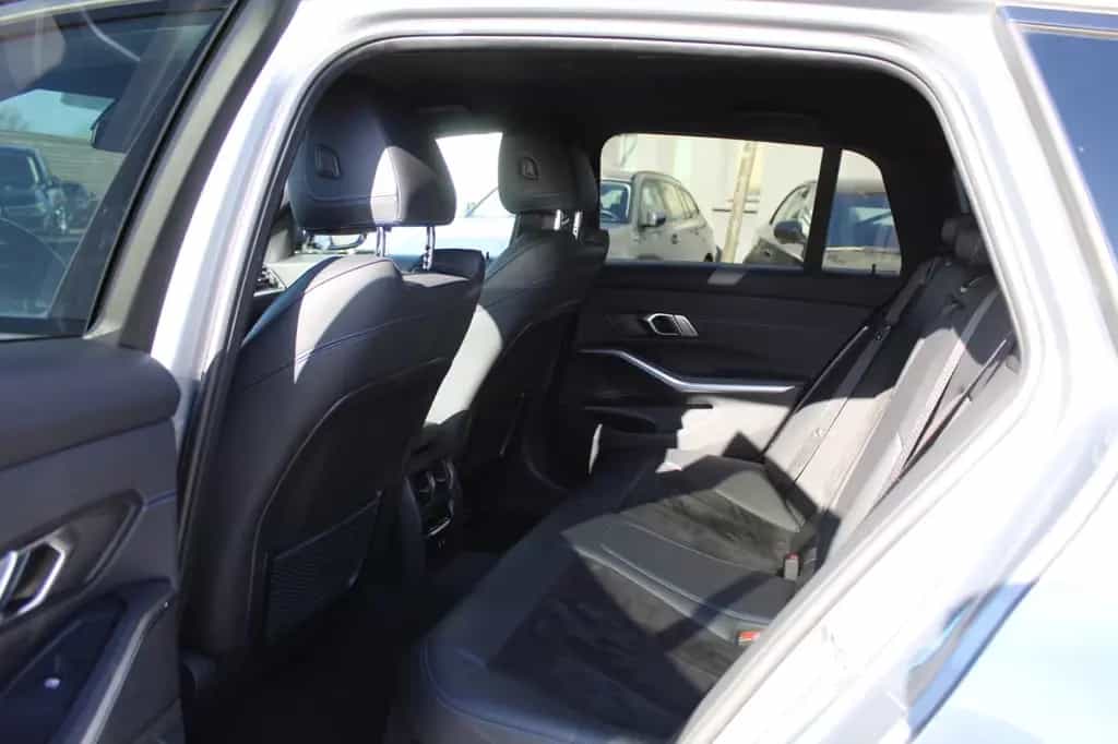 BMW 320 d Tour. xDrive M Sportpaket+HUD+DAB+ACC+19Zo. 11/2022-photo-14