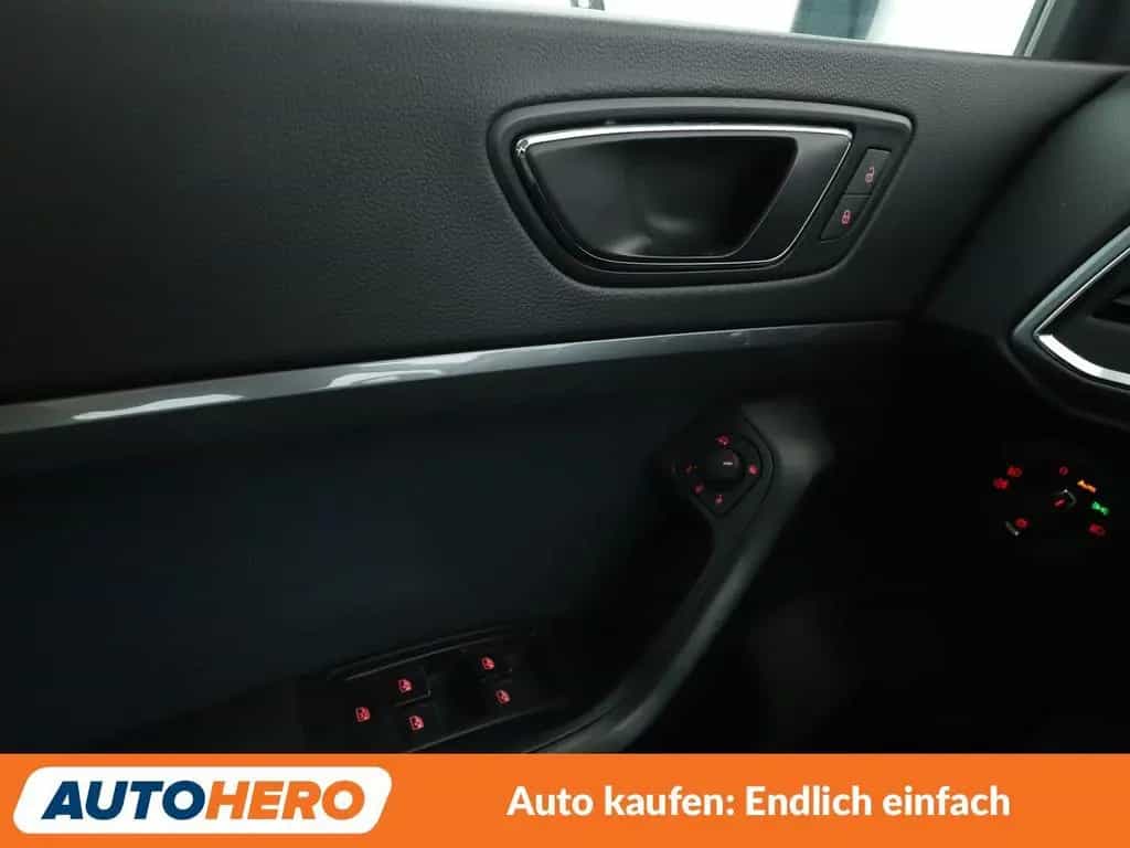 Seat Ateca 1.5 TSI ACT Style Aut.*NAVI*TEMPO*CAM*PDC* 10/2019-photo-24