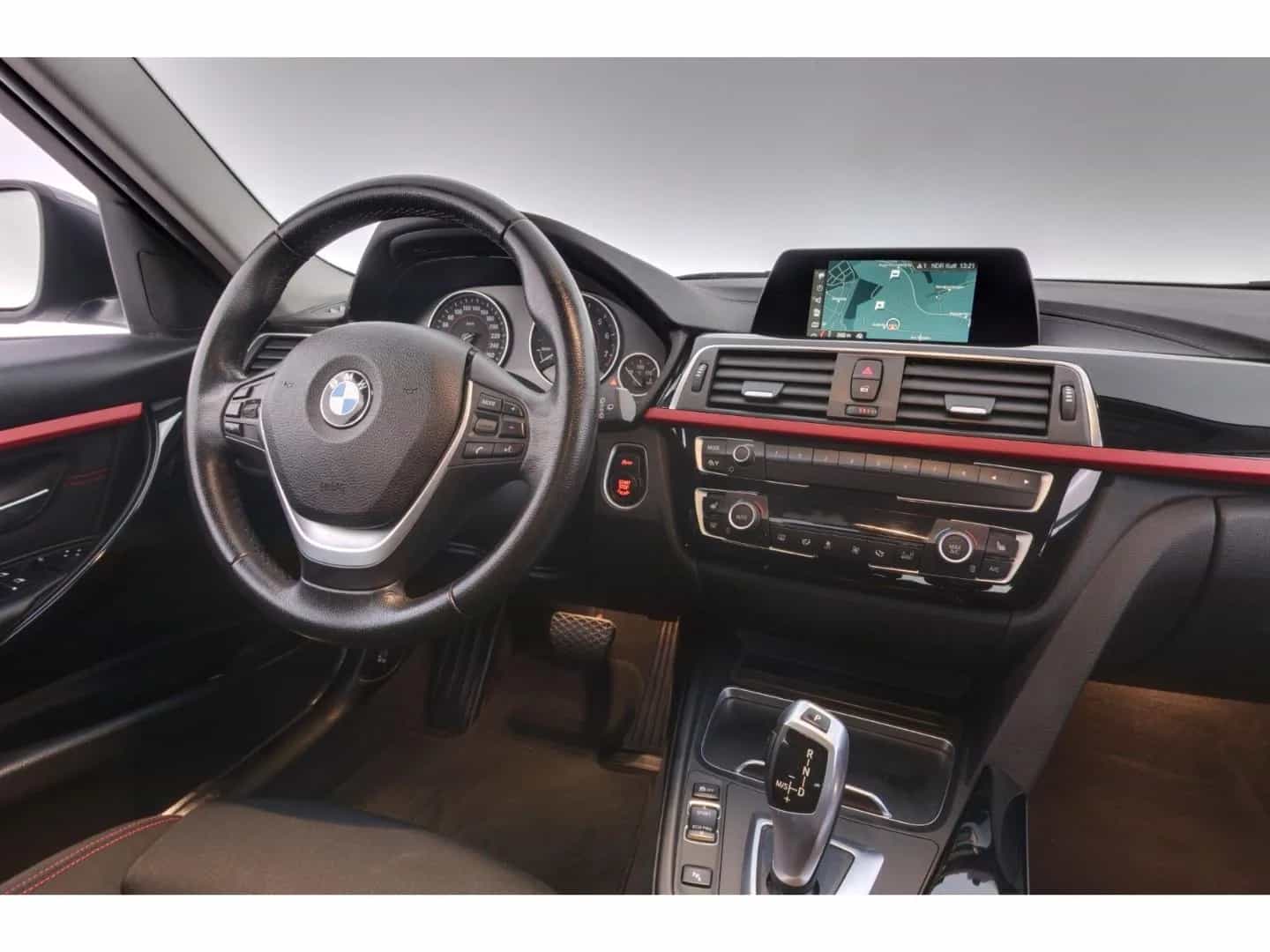 BMW 3 Series 11/2018-photo-12