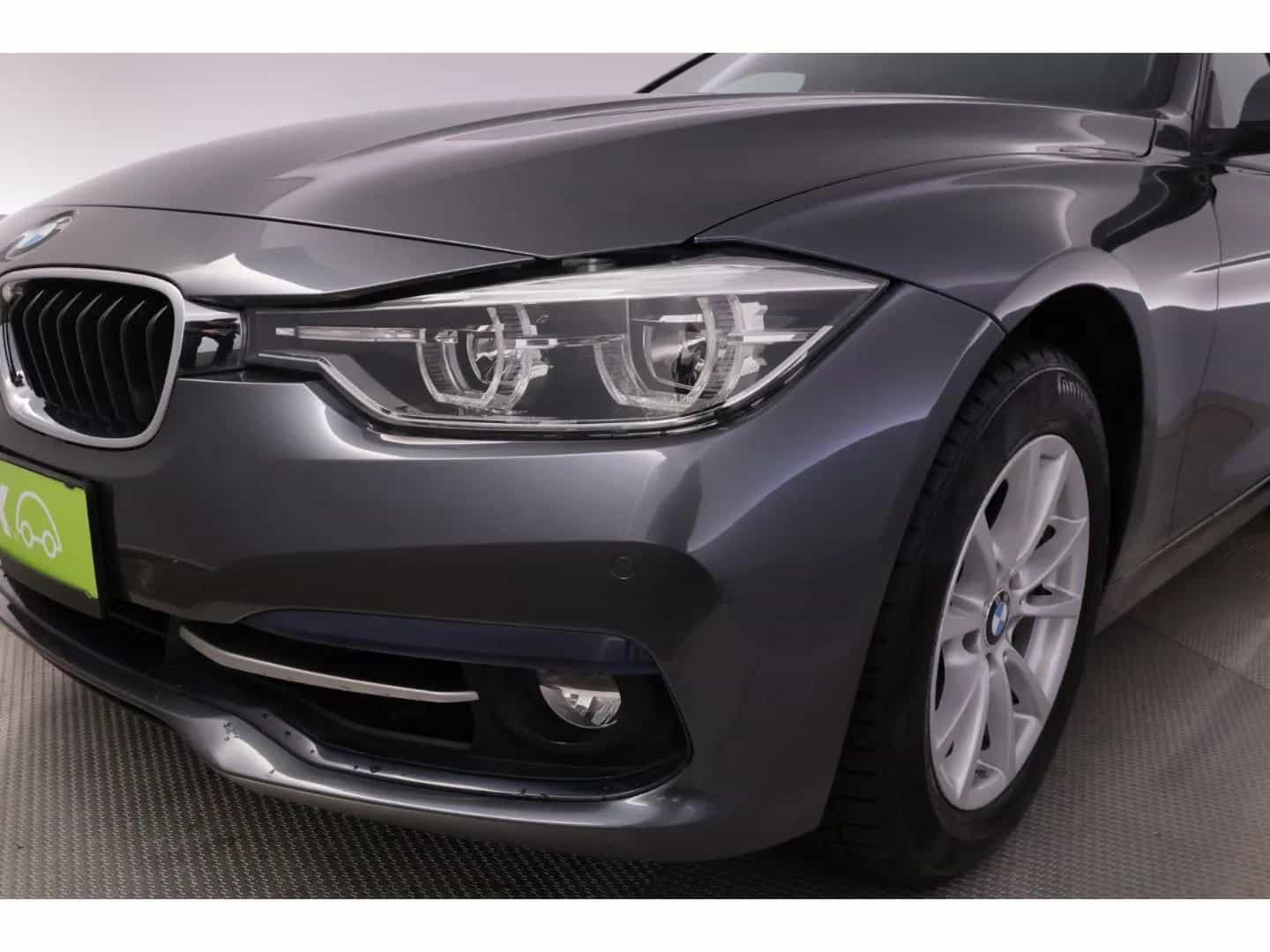 BMW 3 Series 11/2018-photo-13