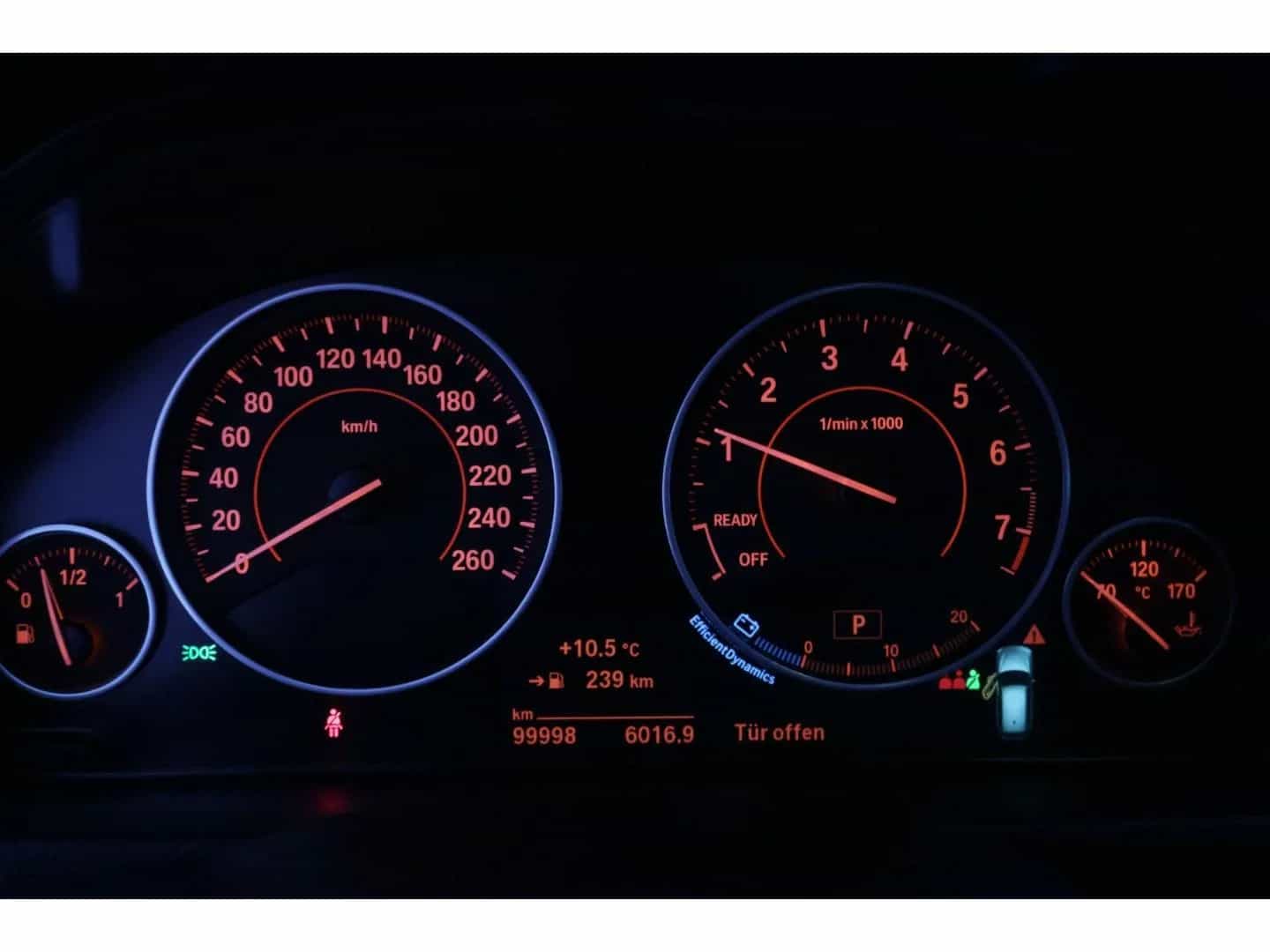 BMW 3 Series 11/2018-photo-17