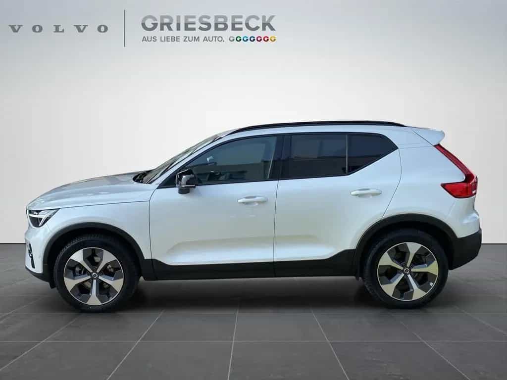 Volvo XC40 B4 Ultimate Dark ACC*LED*Navi*SHZ*360* 12/2023-photo-1