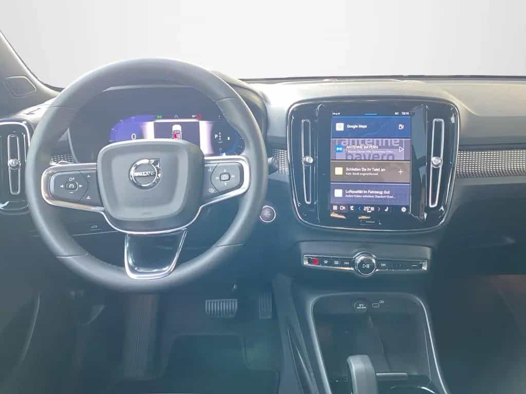 Volvo XC40 B4 Ultimate Dark ACC*LED*Navi*SHZ*360* 12/2023-photo-7