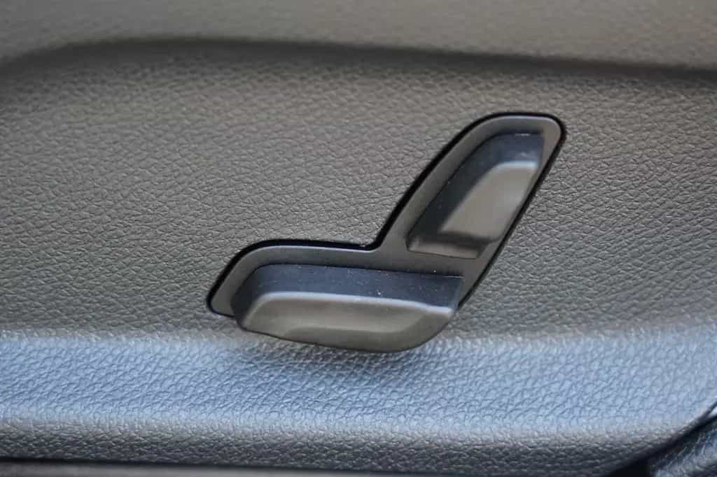 Mercedes-Benz GLC 200 4Matic 10/2019-photo-20