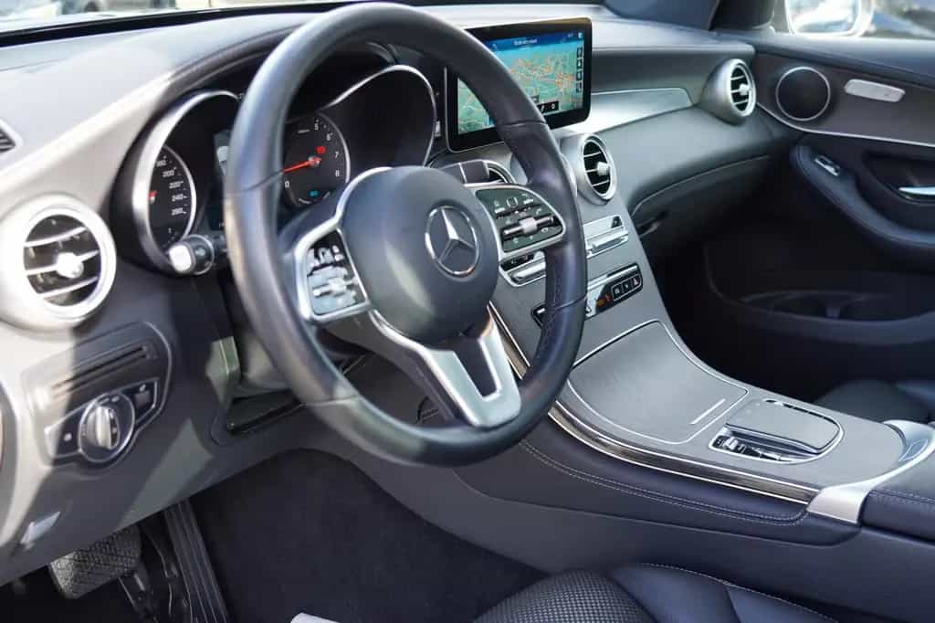 Mercedes-Benz GLC 200 4Matic 10/2019-photo-21