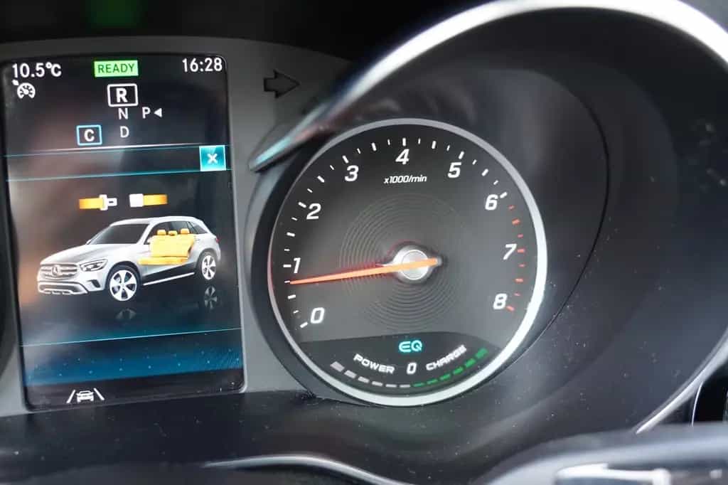 Mercedes-Benz GLC 200 4Matic 10/2019-photo-24