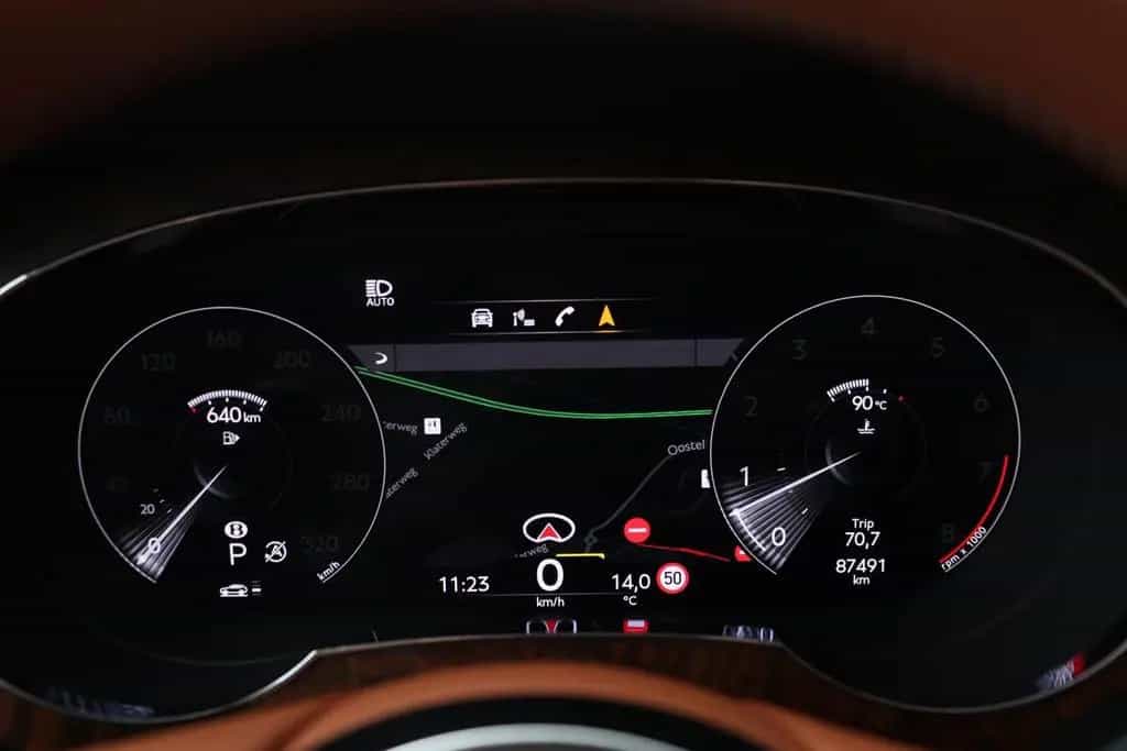 Bentley Bentayga 4.0 V8 | NL-Auto | 22 Inch | luftfederu 01/2022-photo-18
