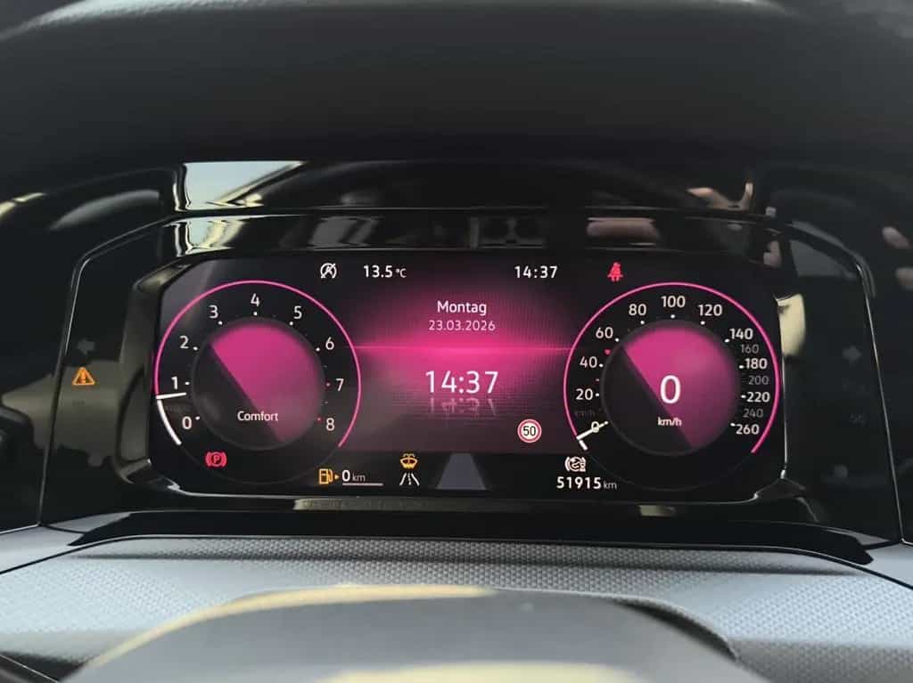 Volkswagen Golf 8 Lim. 1.5 TSI Active LED NAVI RFK 01/2023-photo-14