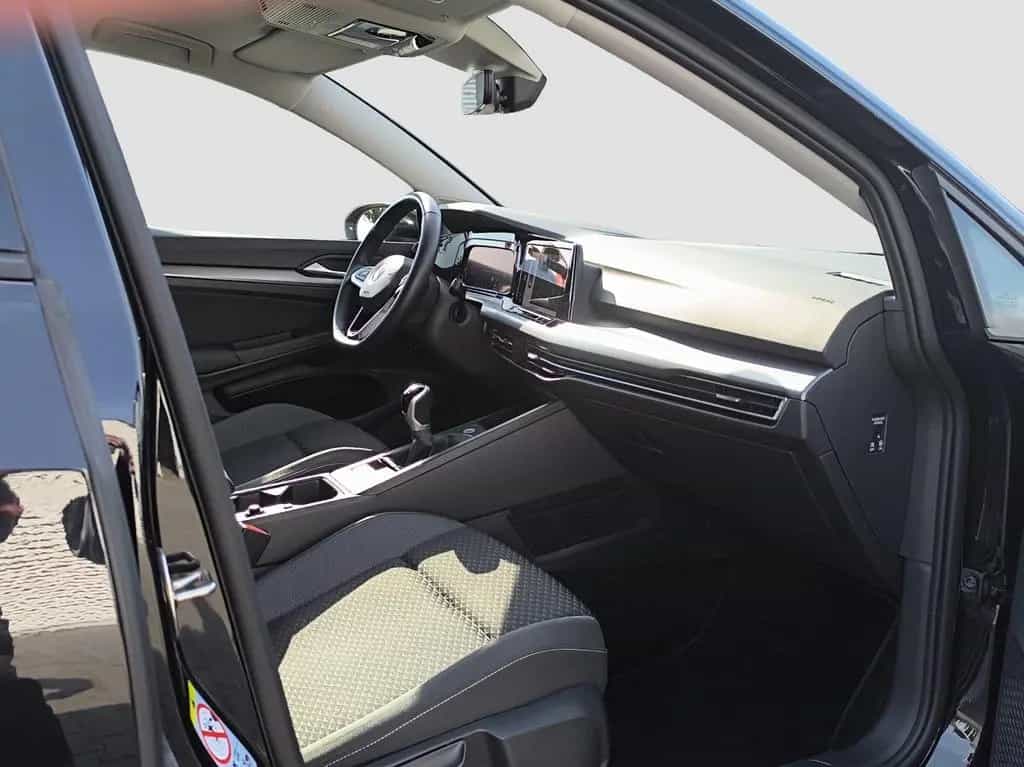 Volkswagen Golf 8 Lim. 1.5 TSI Active LED NAVI RFK 01/2023-photo-18