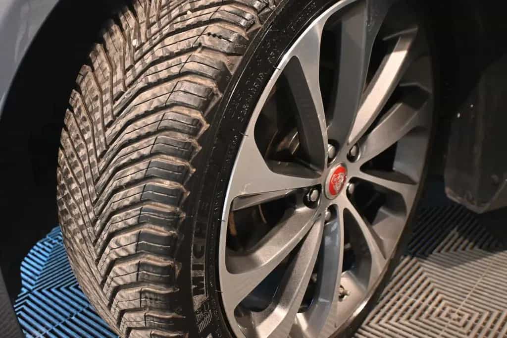 Jaguar XE 2.0 D AWD R-Dynamic S EURO 6d FULL !! 06/2019-photo-11