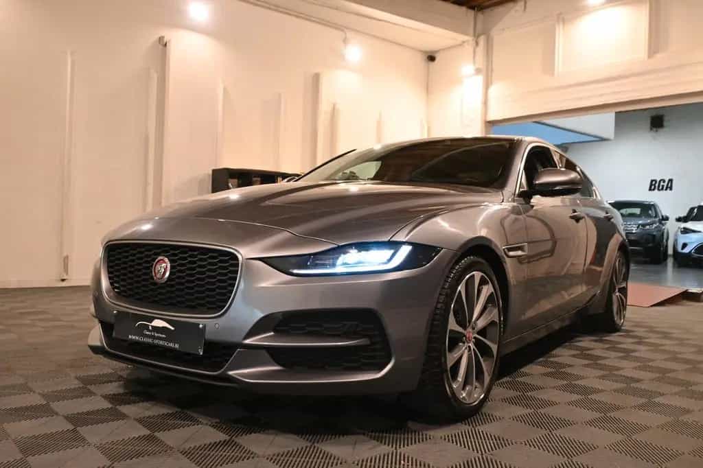 Jaguar XE 2.0 D AWD R-Dynamic S EURO 6d FULL !! 06/2019-photo-3