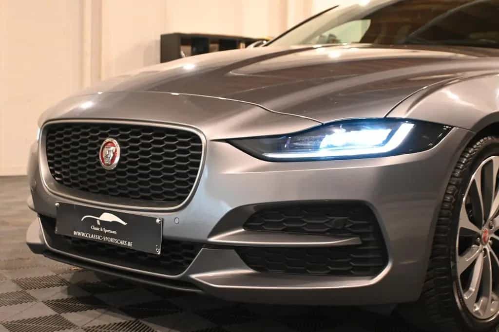 Jaguar XE 2.0 D AWD R-Dynamic S EURO 6d FULL !! 06/2019-photo-4