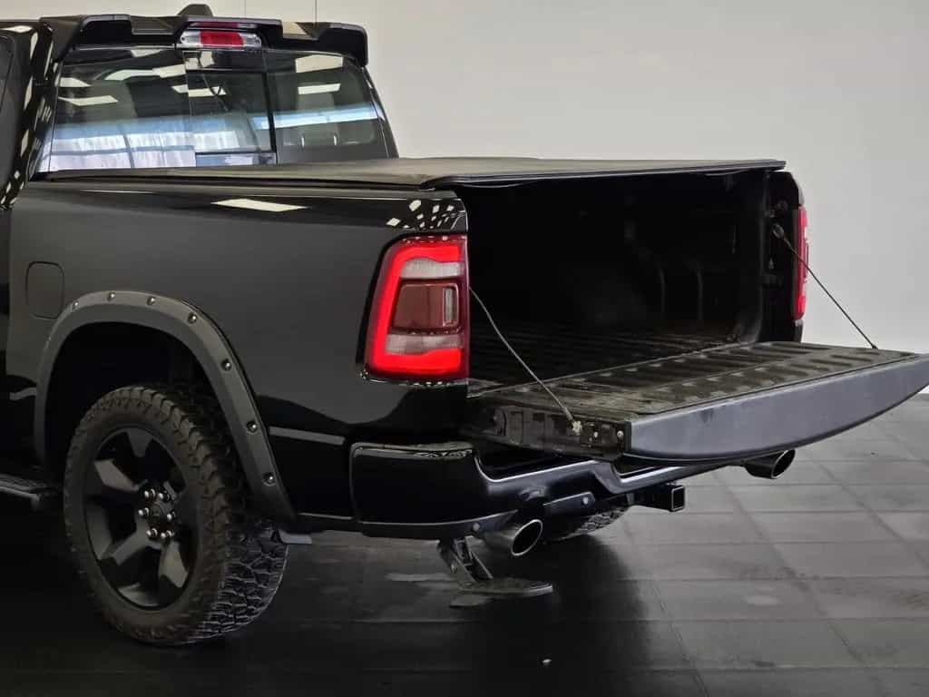 Dodge RAM 5.7 V8 HEMI Laramie*Unfallfrei*MwSt*Garantie 01/2020-photo-15