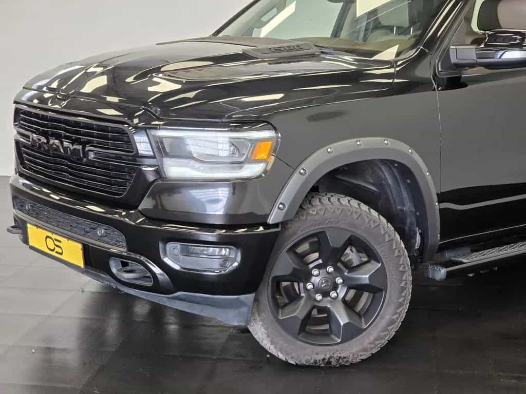 Dodge RAM 5.7 V8 HEMI Laramie*Unfallfrei*MwSt*Garantie 01/2020-photo-4