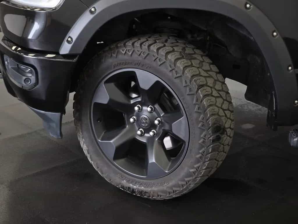 Dodge RAM 5.7 V8 HEMI Laramie*Unfallfrei*MwSt*Garantie 01/2020-photo-45