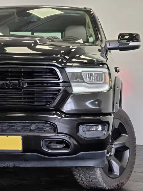 Dodge RAM 5.7 V8 HEMI Laramie*Unfallfrei*MwSt*Garantie 01/2020-photo-6