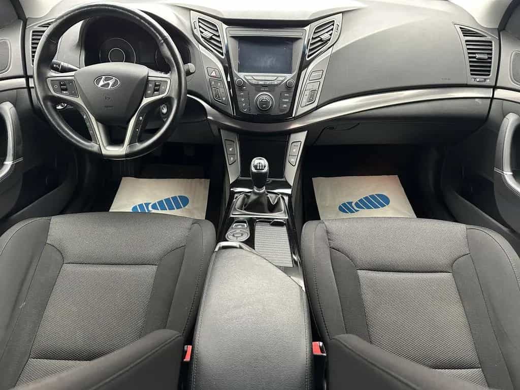 Hyundai i40 blue Trend "NAVI-CAM-SITZH-MULTI-BLUET" 07/2018-photo-11